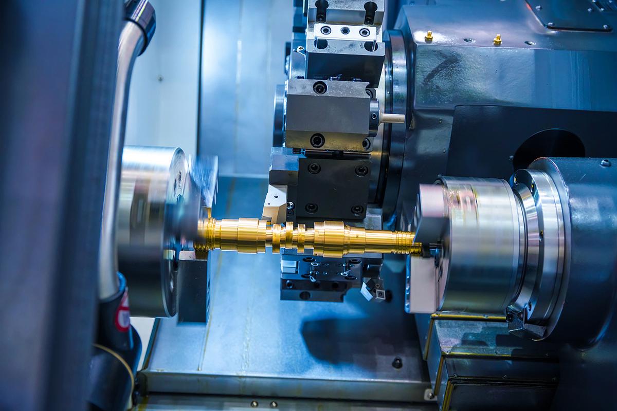 Die CNC-Langdrehbearbeitung ist im Gange